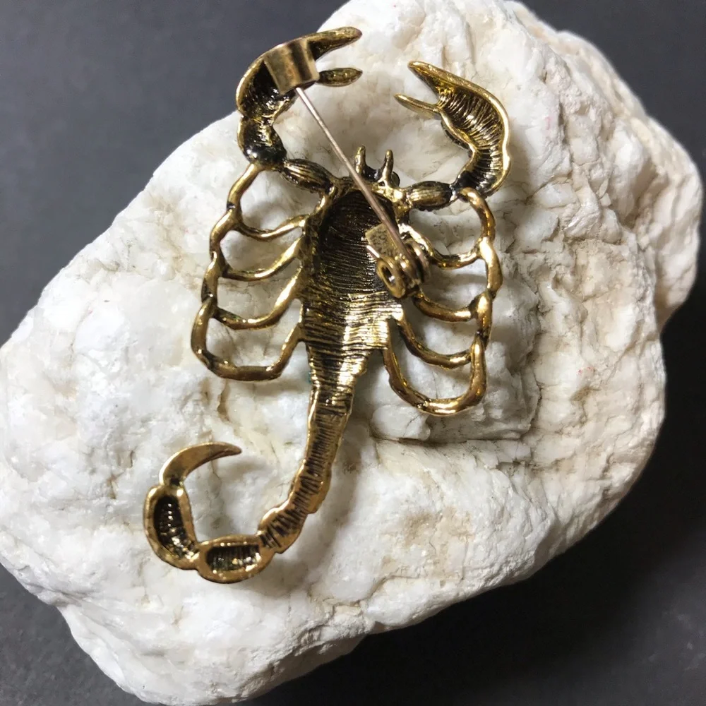 Cute scorpion jewelry brooch with blue rhinestones